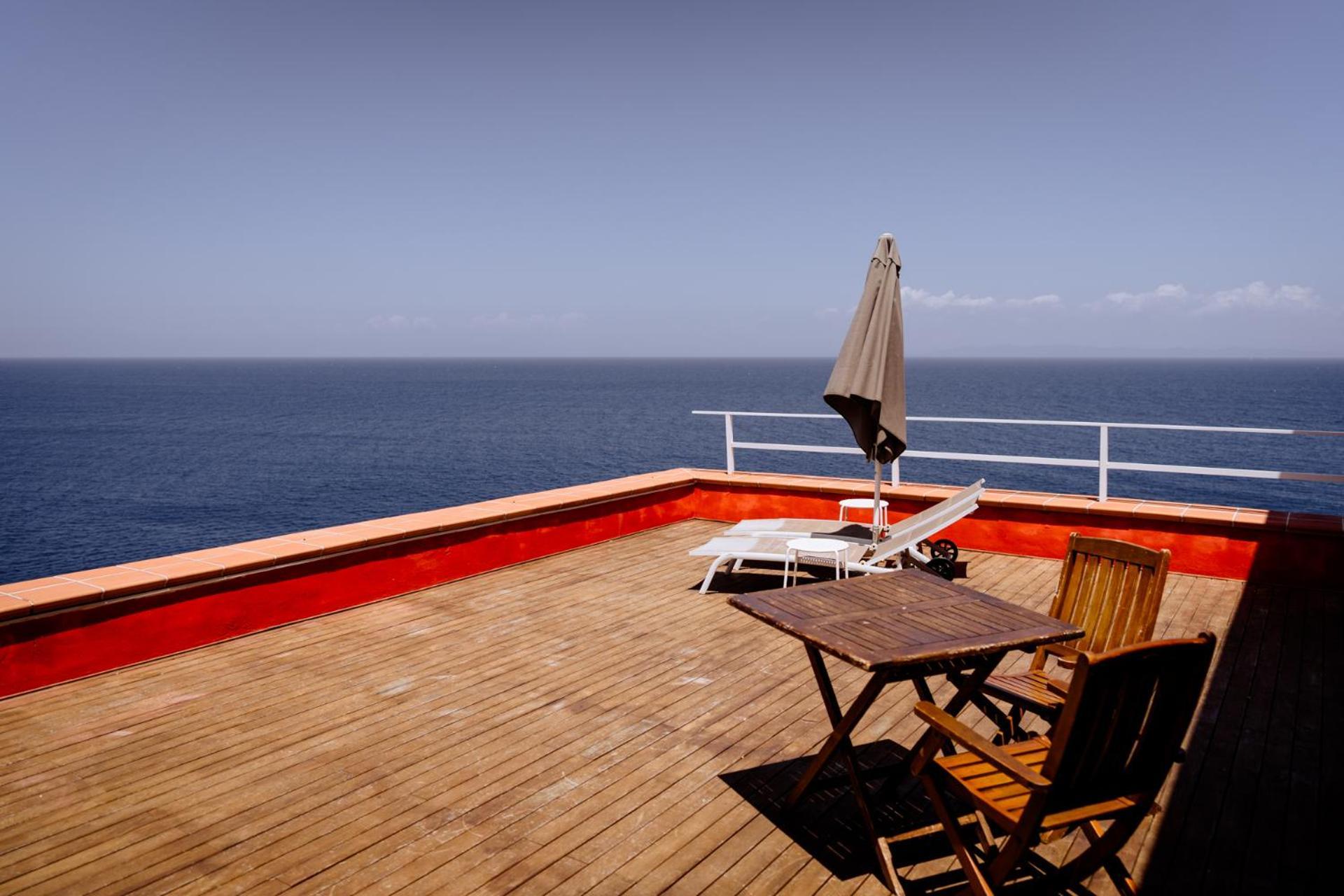 Resort Faro Di Punta Fenaio 康培斯 外观 照片